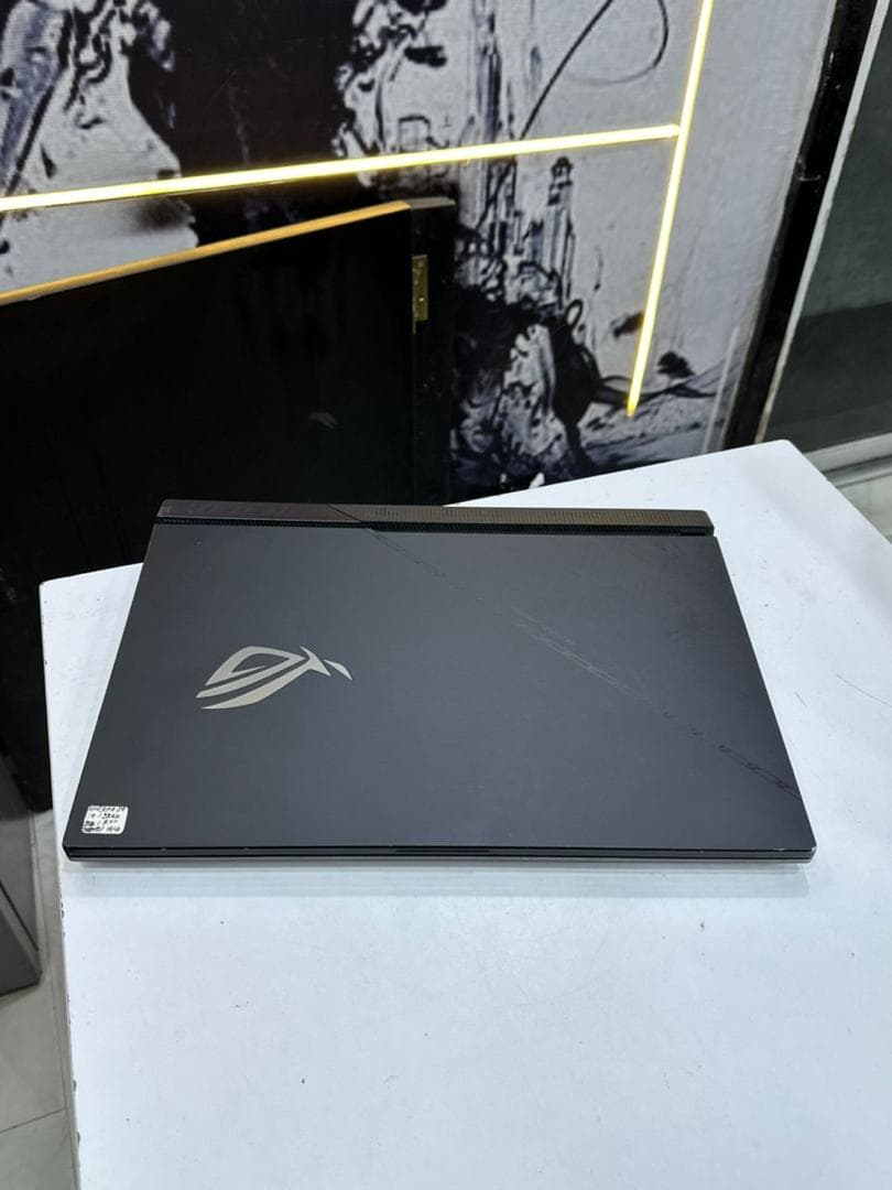 Fresh Uk Used Asus ROG Strix Scar 17 SE G733CX-2.3ghz Intel Corei9-12950HX