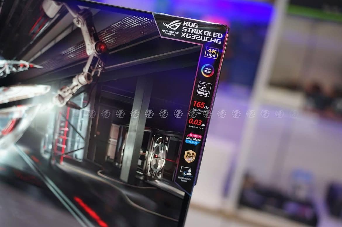 ASUS ROG Strix OLED XG32UCWG