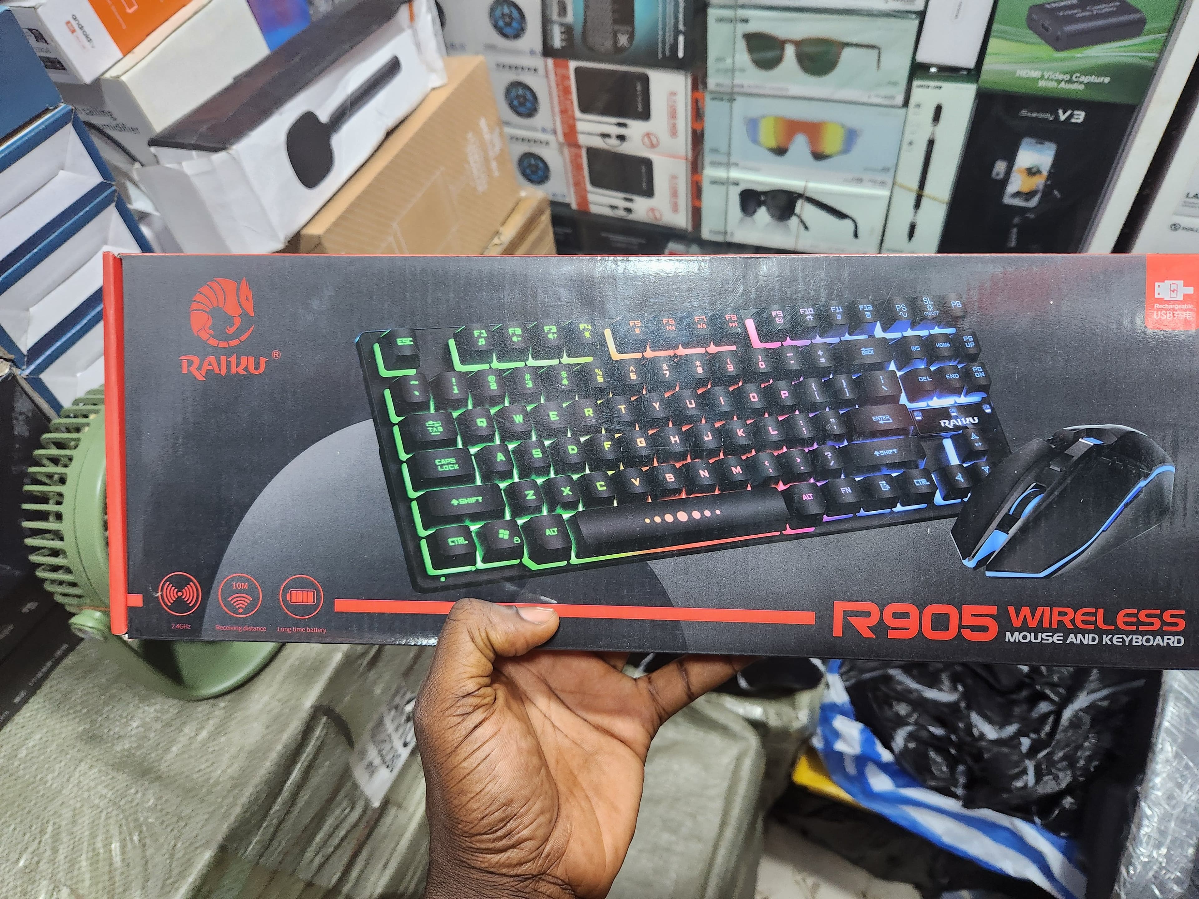 The Raiku R905 Wireless Gaming Keyboard and Mouse Combo